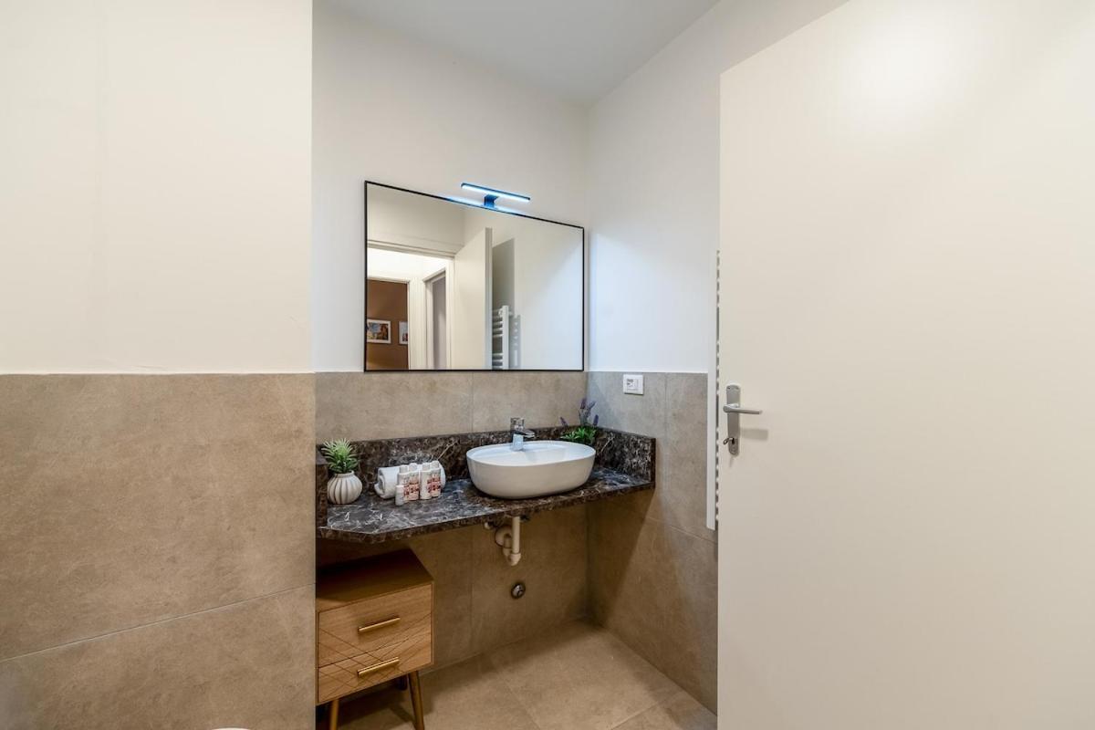 Authentic Private Flat 2 Min From Navigli Apartment Milano Ngoại thất bức ảnh